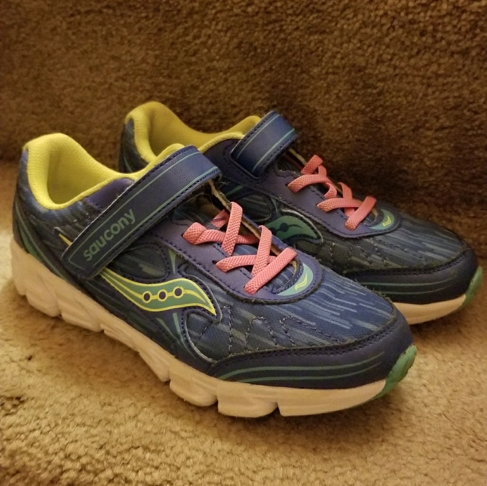 Kids Saucony Slip-on Velcro Sneakers Great Shape